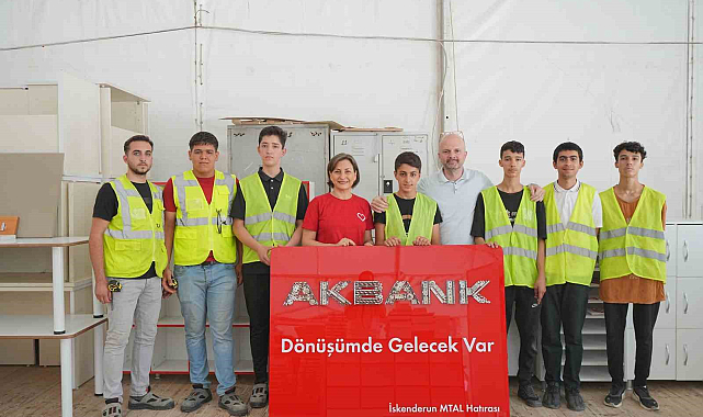Ofis Eşyaları Okul Mobilyalarına Dönüştürülüyor