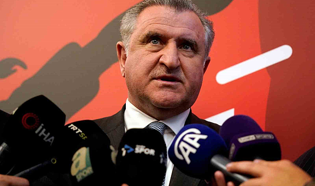 Osman Aşkın Bak'tan Güvence: Bakanlık Olarak Her Zaman Yanınızdayız