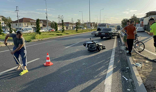 Düzce'de otomobil motosikletle çarpıştı: 3 yaralı
