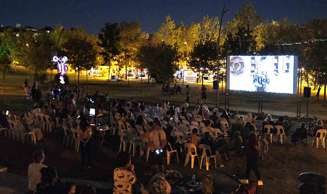 Büyükçekmece'de 'Yaz Sinema Günleri'ne vatandaştan yoğun ilgi