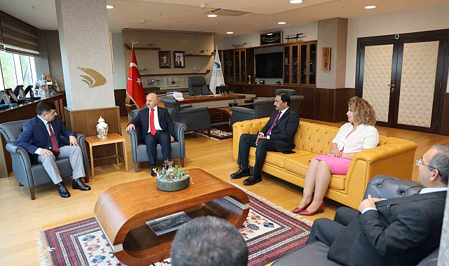 Düzce Üniversitesi ve Pakistan Ulusal Modern Diller Üniversitesi Arasında Yeni İş Birliği Anlaşması