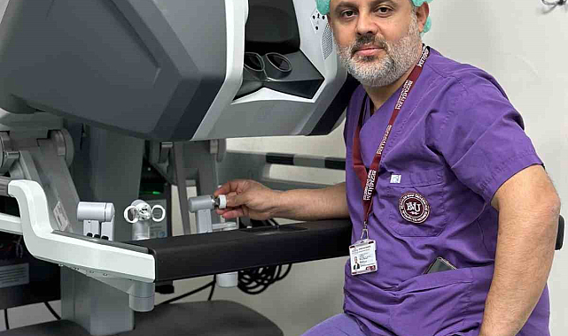 50 sene kalbindeki delikle yaşayan hasta, robotik cerrahi ile iyileşti