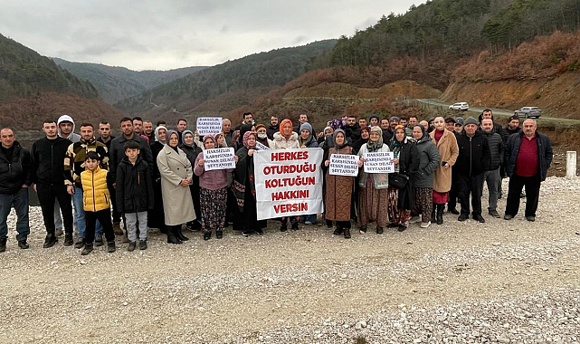Dolu olmayan barajın suyunu paylaşmak istemeyen mahalleli DSİ'yi protesto etti