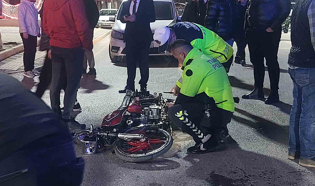 Pikap ile çarpışan plakasız motosikletin sürücüsü yaralandı
