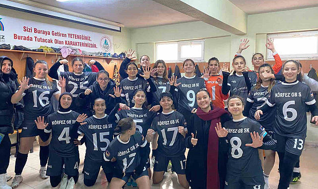 Körfezli kızlar Sakarya Serdivan'ı 5-0 yendi