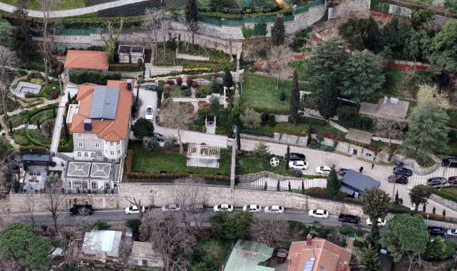 İBB Başkanı Ekrem İmamoğlu'nun gözaltına alındığı evindeki hareketlilik havadan görüntülendi