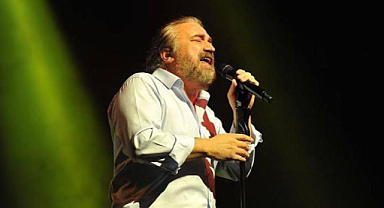 Sanatçı Volkan Konak Hayatını Kaybetti