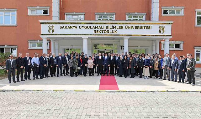 SUBÜ, tam kurumsal akreditasyonunu kutladı
