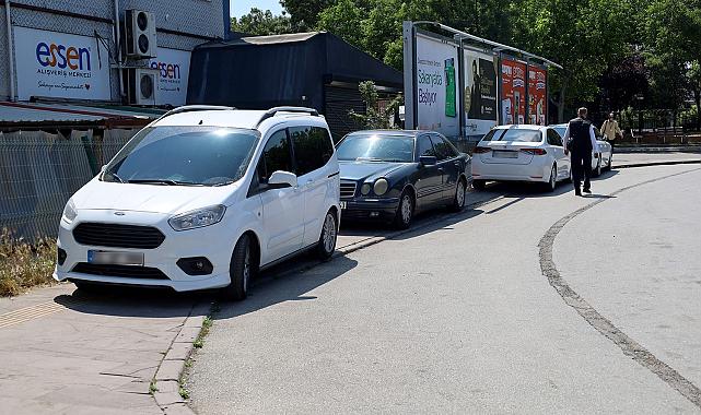 Hatalı park yaparak yaya geçişlerini engelleyen araç sürücüleri tek tek uyarıldı