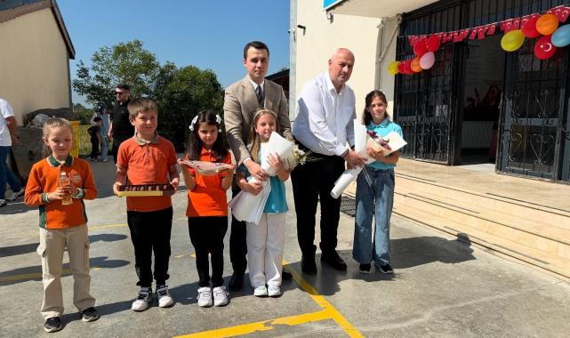 Miniklerin karne sevincine ortak oldular