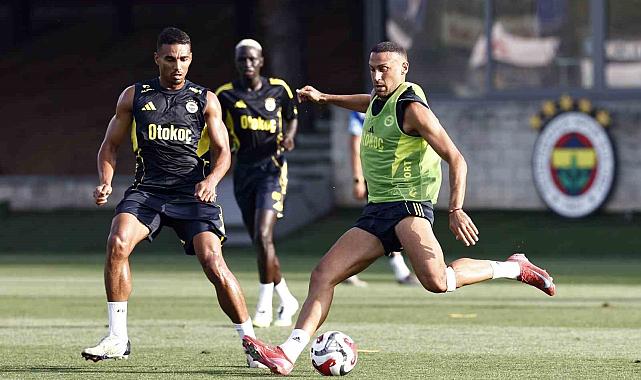 Fenerbahçe, hazırlıklarına Samandıra'da devam etti