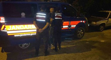 Jandarma adım adım takip etti, yüklü miktarda uyuşturucu ele geçirildi