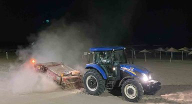Kandıra sahillerinde 992 ton çöp toplandı