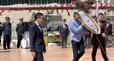 Kıbrıs Barış Harekatı'nın 51. yıl dönümü Kıbrıs gazilerinin katılımıyla Taksim'de kutlandı