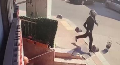 Küçükçekmece'de silahlı saldırıya uğrayan şahıs yaralandı, kasklı şüpheli kaçtı