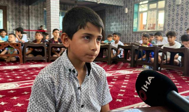 Savaşta tek bacağını kaybeden 8 yaşındaki Suriyeli çocuk arkadaşlarına sabrıyla örnek oluyor