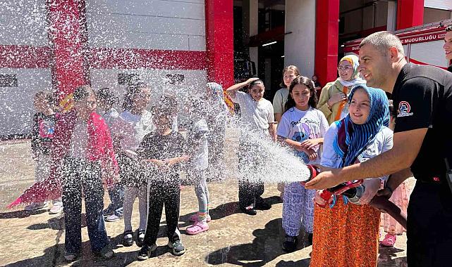 Yaz Kulübü Öğrencileri İtfaiyeyi Yerinde Tanıdı