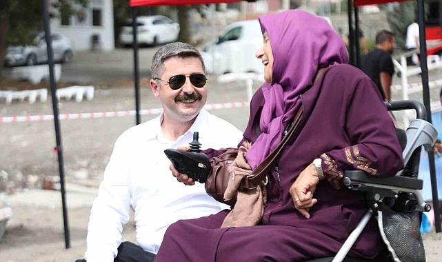 76 yaşındaki bedensel engelli kadın, ömründe ilk kez denizi gördü