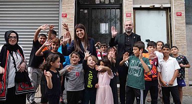 AK Parti İstanbul Milletvekili Derya Ayaydın Fatih'te vatandaşlarla buluştu