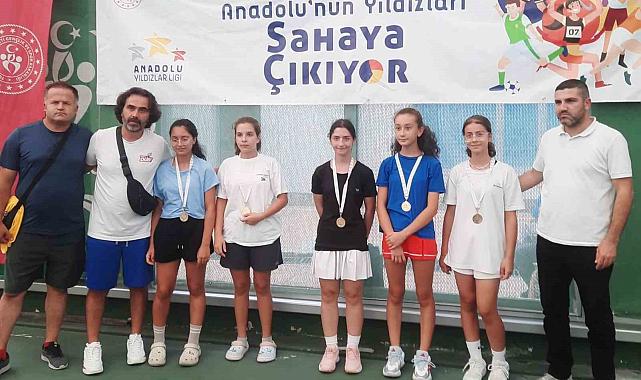 Analig'de Düzce'nin Tenis Zaferi: 10 Birincilik