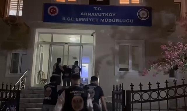 Arnavutköy'de düğün konvoyunda havaya ateş açan şüpheliler yakalandı