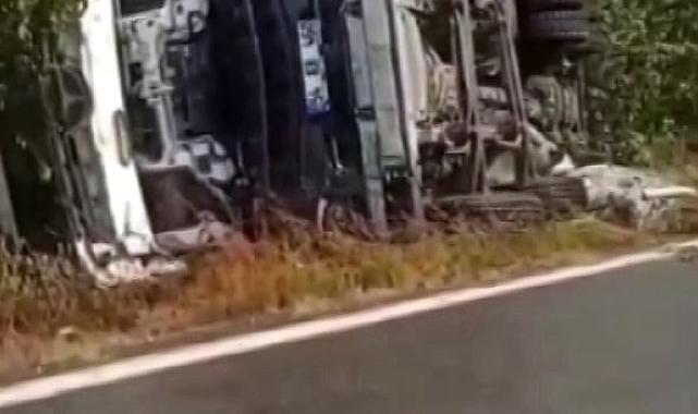 Beton mikseri fındık tarlasına devrildi: Sürücü yaralandı