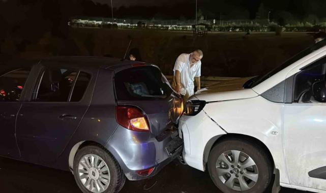 Eyüpsultan'da feci kaza... 16 araç birbirine girdi: 6 yaralı