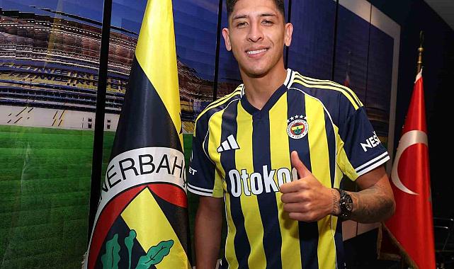 Fenerbahçe'nin ikinci Meksikalısı Edson Alvarez