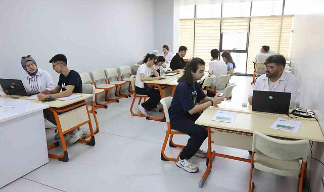 Gençler üniversite hayallerine kavuştu