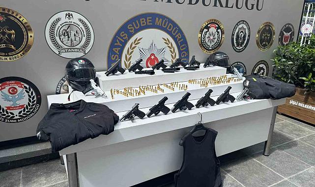 İstanbul'da 10 ilçede suç çetelerine eş zamanlı operasyon düzenlendi: 29 şüpheli yakalandı