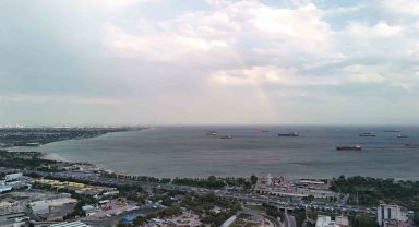 İstanbul'da fırtına sonrası gökkuşağı