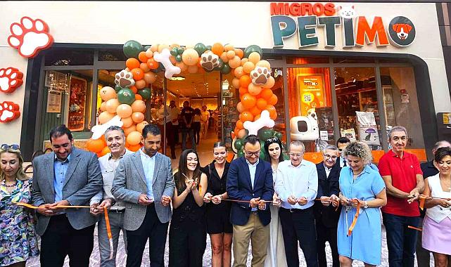 Migros'un evcil hayvan ürünlerine özel ilk mağazası Petimo açıldı