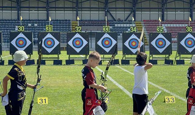 Okçuluk Türkiye Şampiyonası Düzce'de başladı