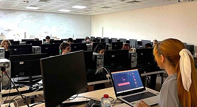 SUBÜ'de oyun geliştirme atölyesi düzenlendi