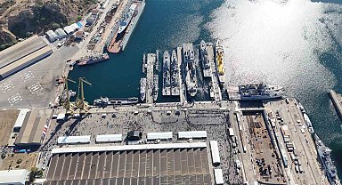 TEKNOFEST Mavi Vatan'da savaş gemilerine vatandaşlardan yoğun ilgi