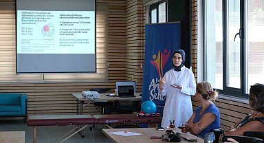 Uzmanından kadınlara uyarı: "Diz ağrısını hafife almayın"