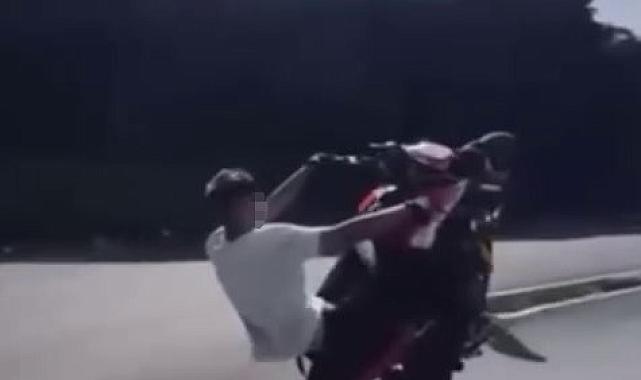 Akrobatik hareketler pahalıya patladı: 73 bin lira ceza kesildi, motosikleti bağlandı