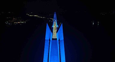 FSM ve Yavuz Sultan Selim köprüleri maviye büründü