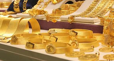 Gram Altın 4 Bin 994 Liradan İşlem Görüyor