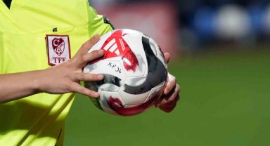 Kayserispor - Beşiktaş maçının hakemi Adnan Deniz Kayatepe oldu