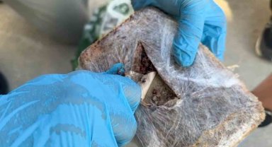 Şehirlerarası otobüste pul biber içine zulalanmış eroin ele geçirildi
