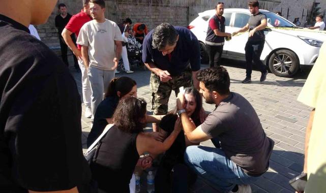 Taksim'de polis aracı kaza yaptı: 4 polis yaralı