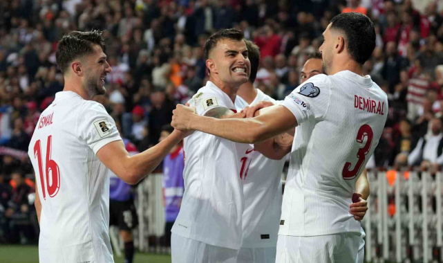 A Milli Futbol Takımı, 17 yıl sonra Kocaeli'de maç yaptı