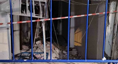 Bağcılar'da bodrum katta mutfak tüpü patladı: 3 yaralı