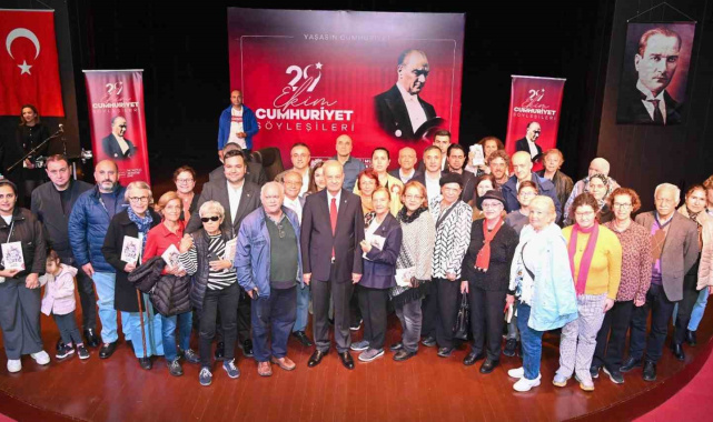 Beşiktaş'ta 26. Genelkurmay Başkanı İlker Başbuğ, "Cumhuriyetin İzinde: Türkiye'nin Yarını" söyleşisini gerçekleştirdi