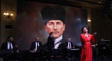 Cumhuriyetin 102'inci yılı Büyükçekmece'de coşkuyla kutlandı