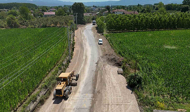 Düzce'de 12 kilometre yeni yol açıldı