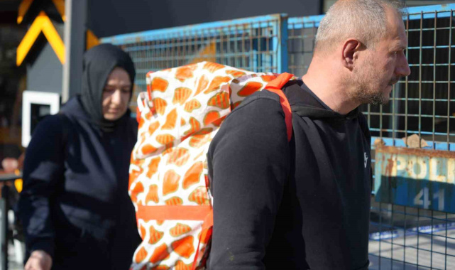 Gebze'de boşaltılan 12 binada oturanlar eşyalarını polis kontrolünde aldı