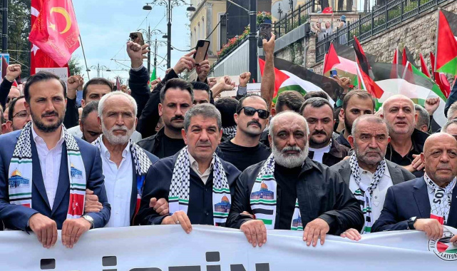 İstanbul'da Filistin'e destek yürüyüşü düzenlendi