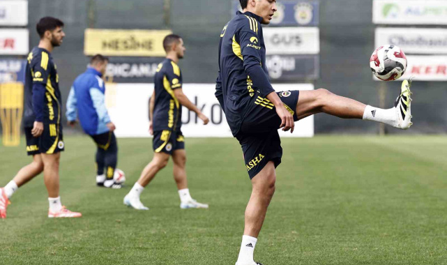 Jhon Duran, bireysel saha çalışmalarına başladı